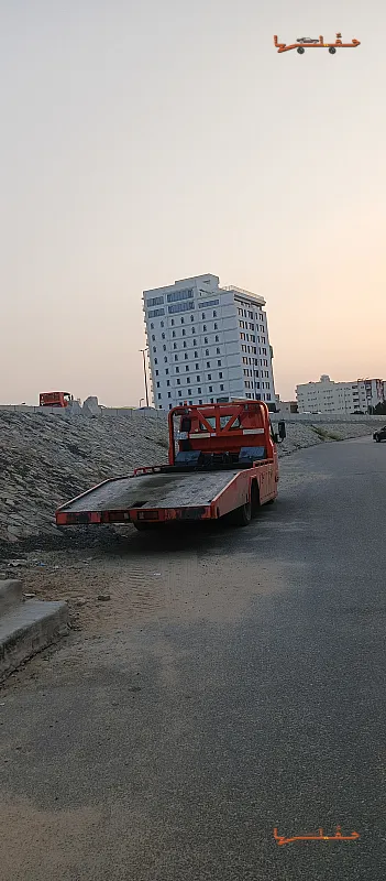 سطحة متاحة على مدار الساعة - سطحة جده لنقل السيارات في جدة