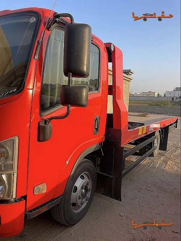 رفع السيارات بالهيدروليك - سطحه احد المسارحه في أحد المسارحة