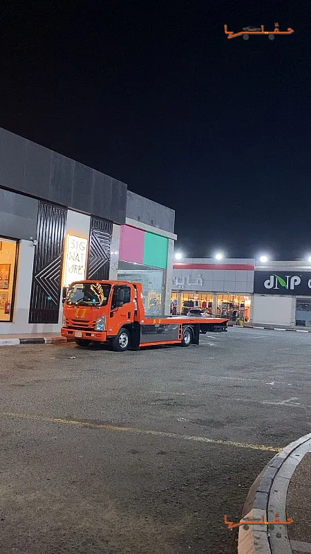 نقل سيارات فارهة وسبورت - سطحه هيدروليك من الطائف الي الرياض الدمام في الطائف