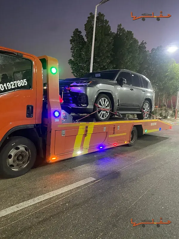 سطحة متاحة على مدار الساعة - سطحه نجران لنقل السيارات والمعدات في نجران