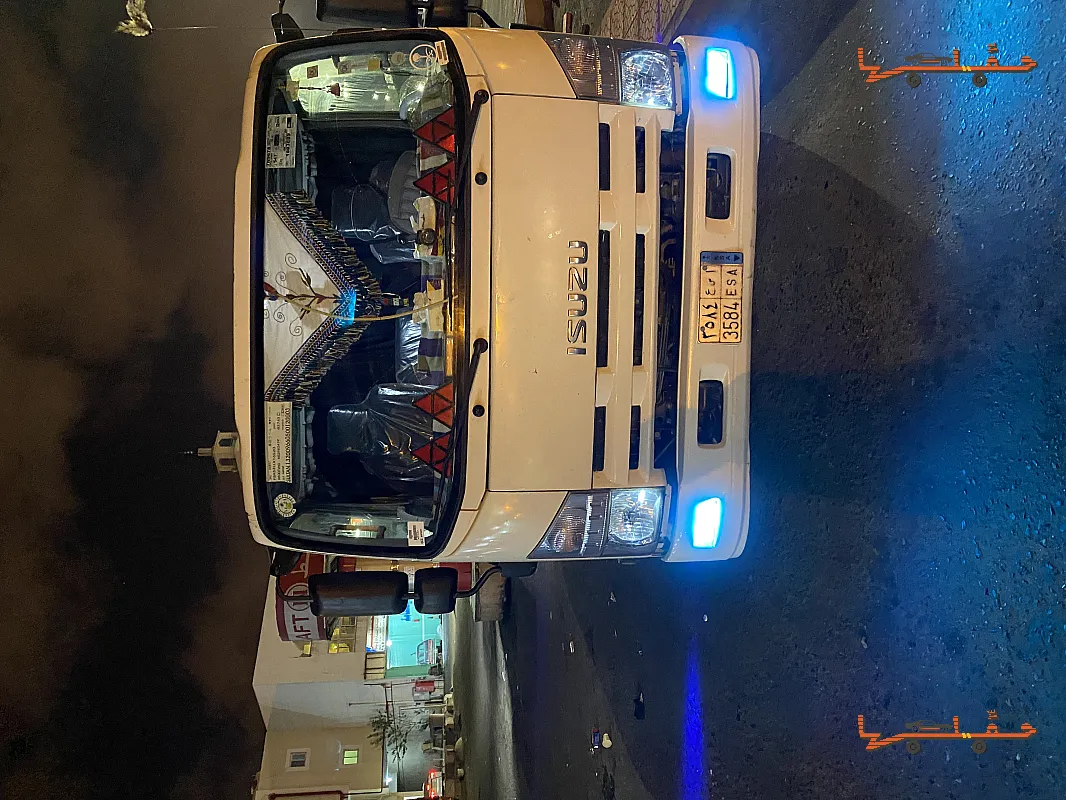 سطحة متاحة على مدار الساعة - سطحه شاص طويل عادي في خميس مشيط